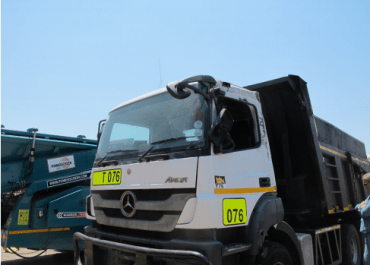 SCAPS Mercedes Benz 2011 Actros 3335K/36 Tipper