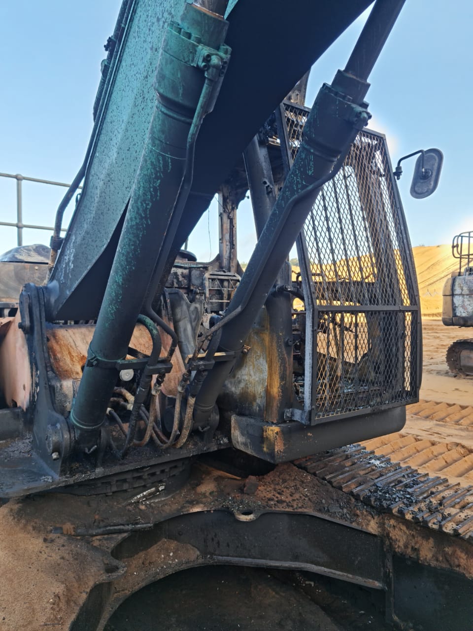 Kobelco (Bell) Excavator - Image 3