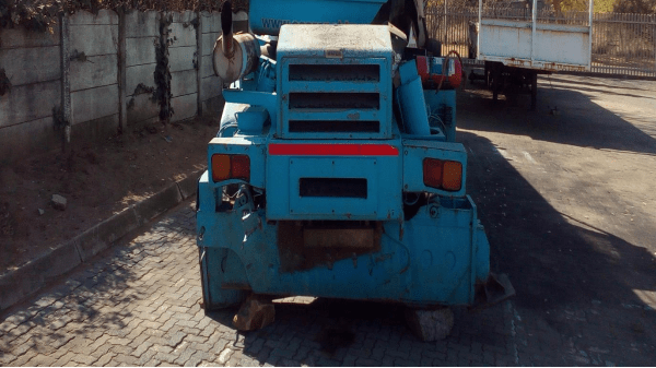 2014 Komatsu D375-6 Dozer - Image 6