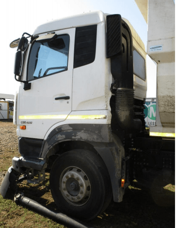 2017 Nissan UD E28-CGE420 8×4 - Image 12
